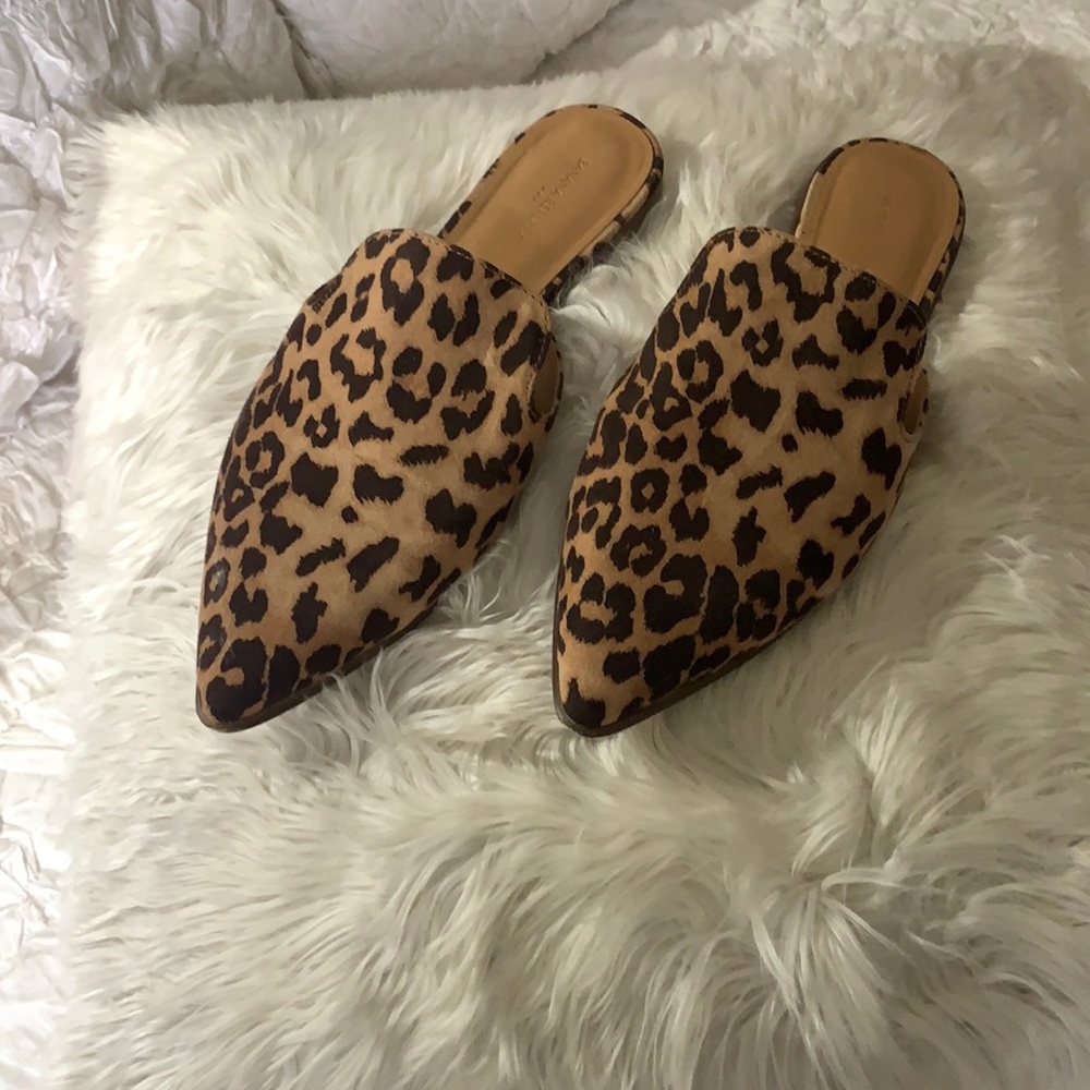 Banana republic Animal print mule Sz 8.5m